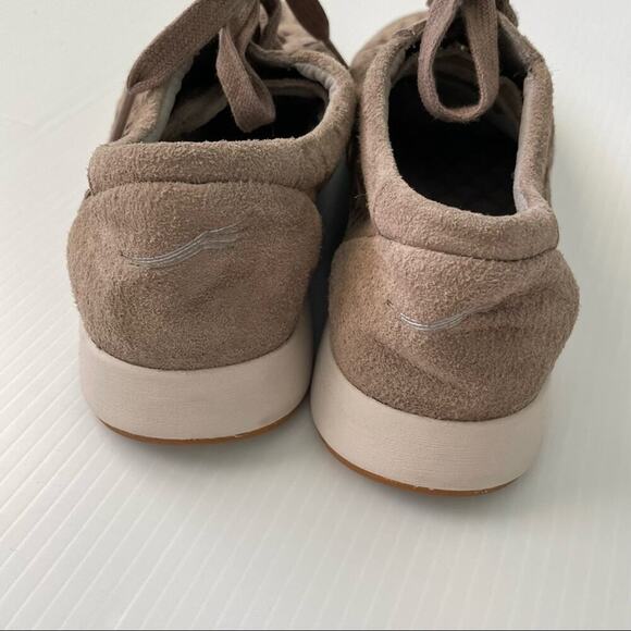 Dansko Charlie sneaker women’s tan perforated style pattern lace-up sz 38 /7.5-8 - Picture 7 of 12